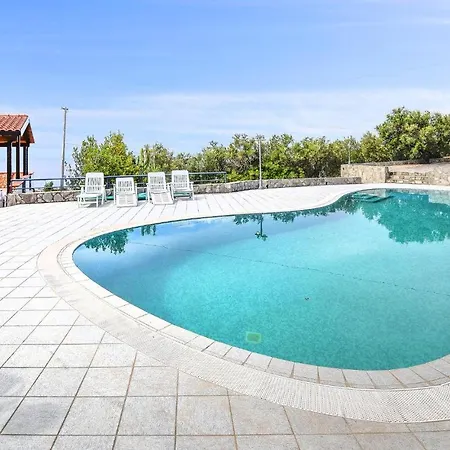 Francesca Holiday home