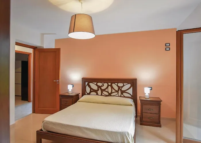 Nyaraló Francesca *